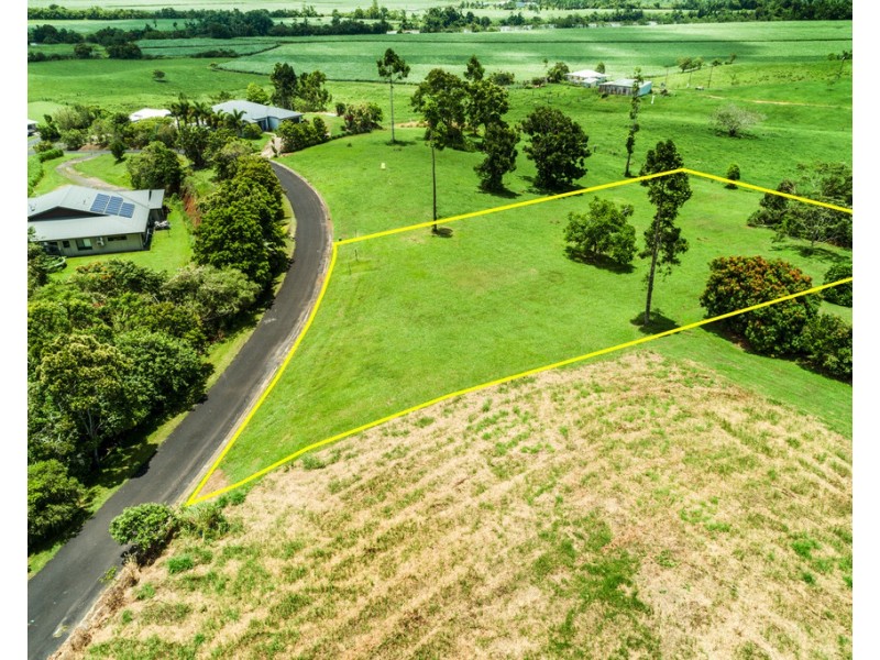 14 Pandanus Road, Sundown QLD 4860