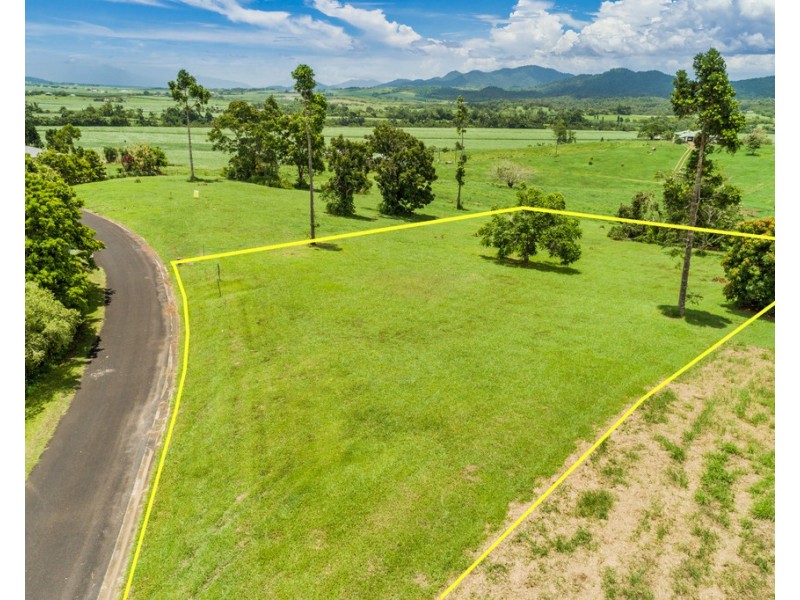 14 Pandanus Road, Sundown QLD 4860