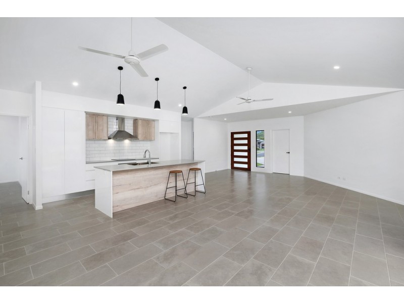 9 Cronin, Gordonvale QLD 4865