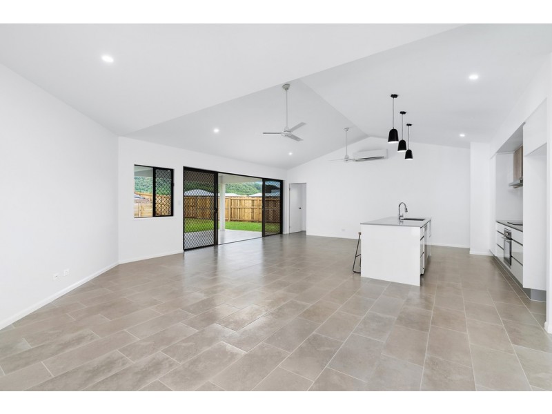 9 Cronin, Gordonvale QLD 4865