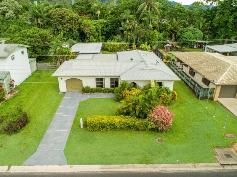 18 Rigg Street, Woree QLD 4868