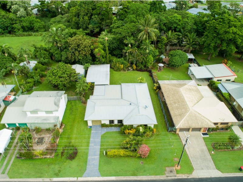 18 Rigg Street, Woree QLD 4868