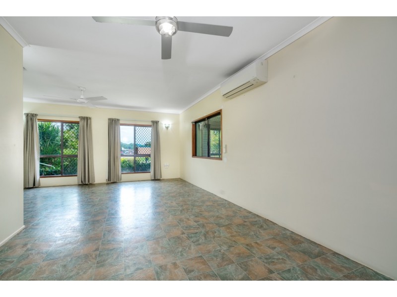 18 Rigg Street, Woree QLD 4868