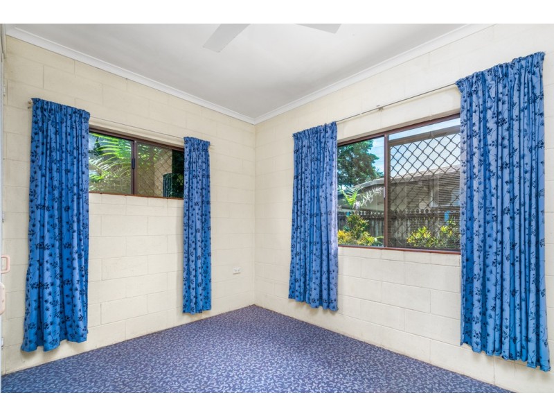 18 Rigg Street, Woree QLD 4868