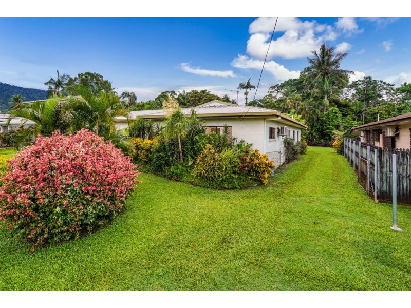 18 Rigg Street, Woree QLD 4868