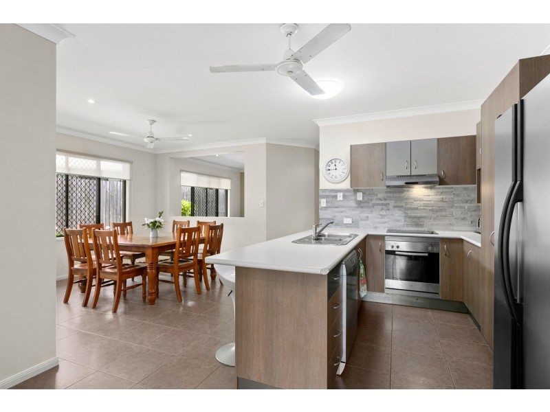 12 Starr Close, Bentley Park QLD 4869