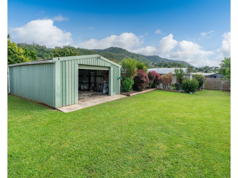 19 Kangaroo Street, Bentley Park QLD 4869