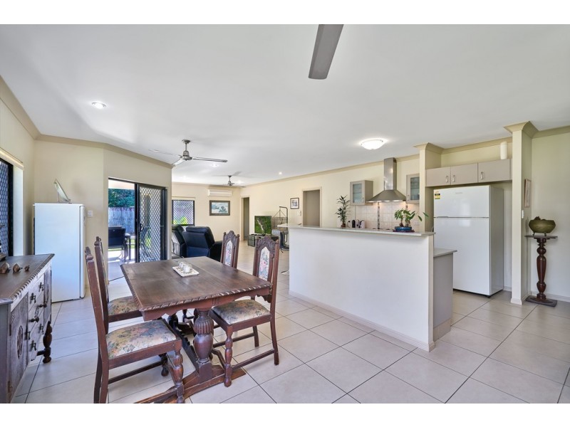 30 Cliffdale Street, Bentley Park QLD 4869