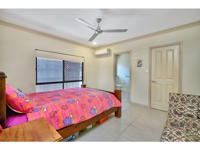 30 Cliffdale Street, Bentley Park QLD 4869