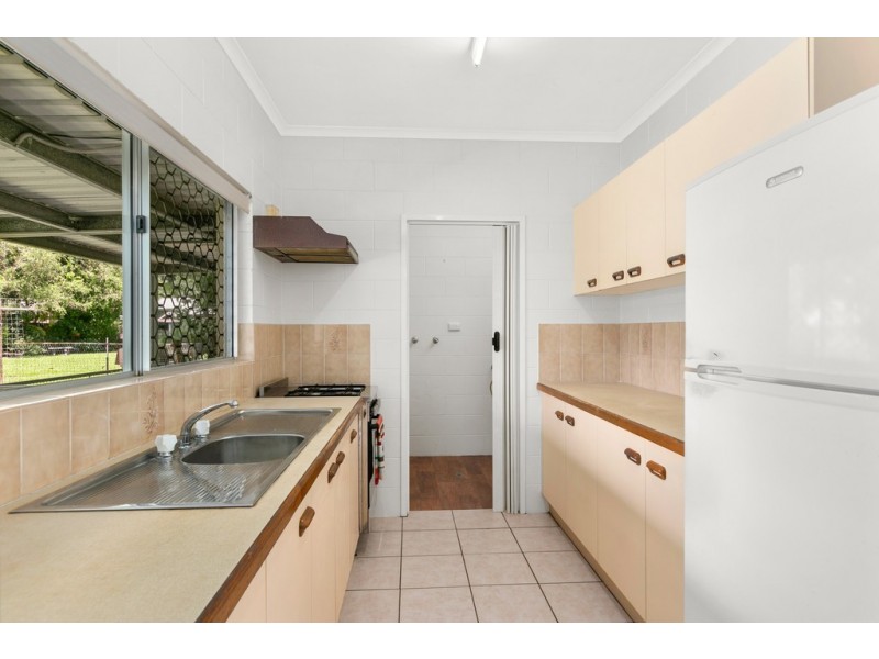 5 Sirius St, Bentley Park QLD 4869