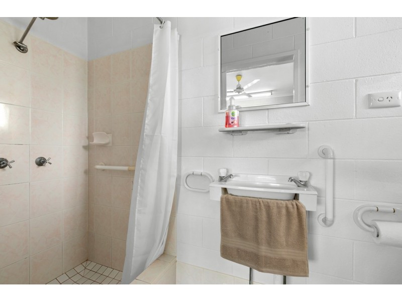 5 Sirius St, Bentley Park QLD 4869