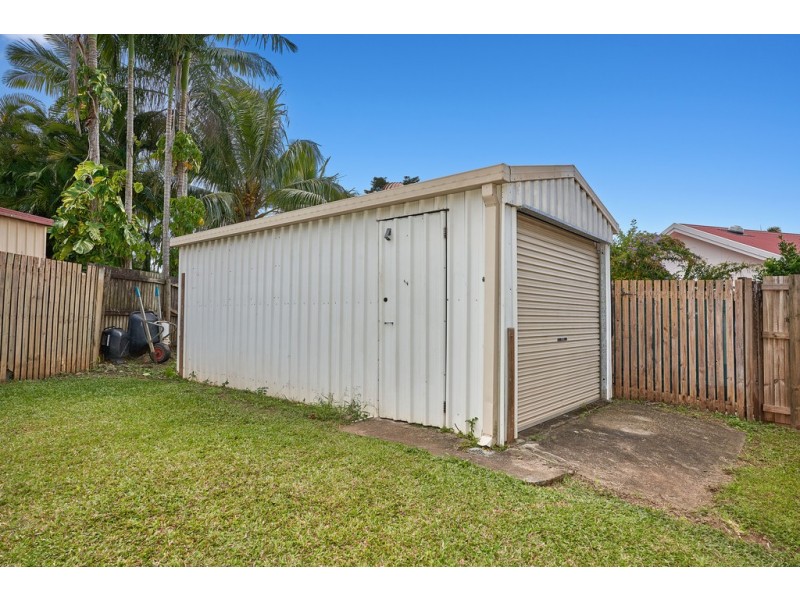 12 Osborn Cres, Edmonton QLD 4869