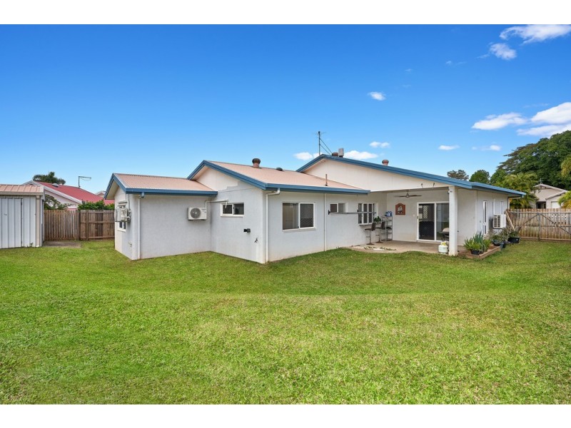 12 Osborn Cres, Edmonton QLD 4869