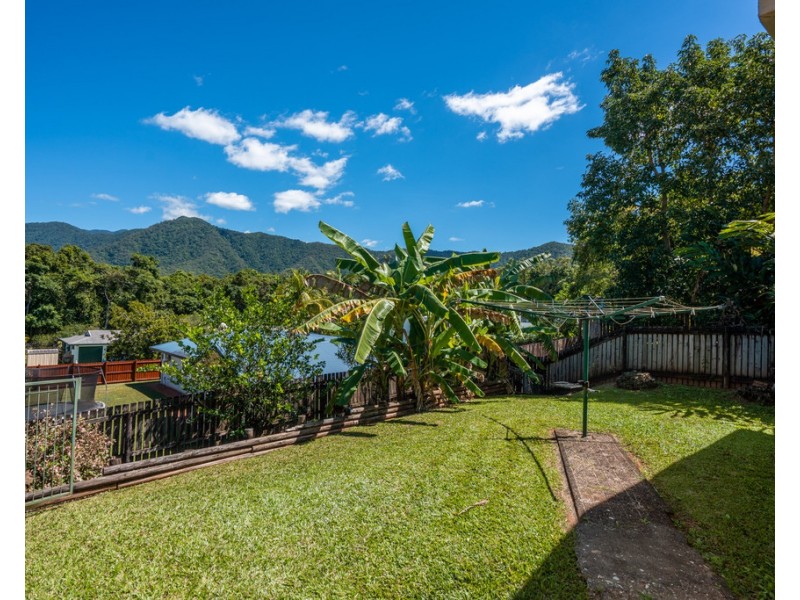 287 Robert Road, Bentley Park QLD 4869