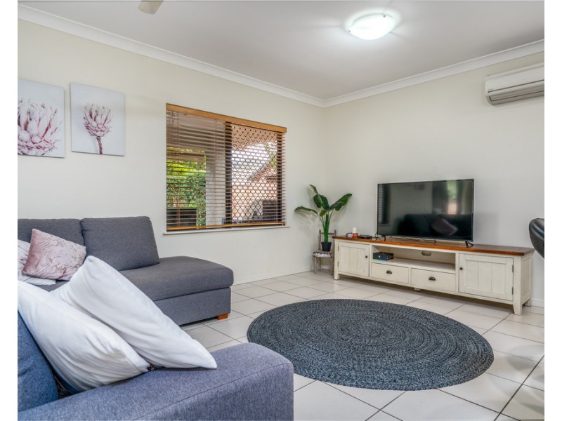 8 Hulbert Street, Trinity Park QLD 4879