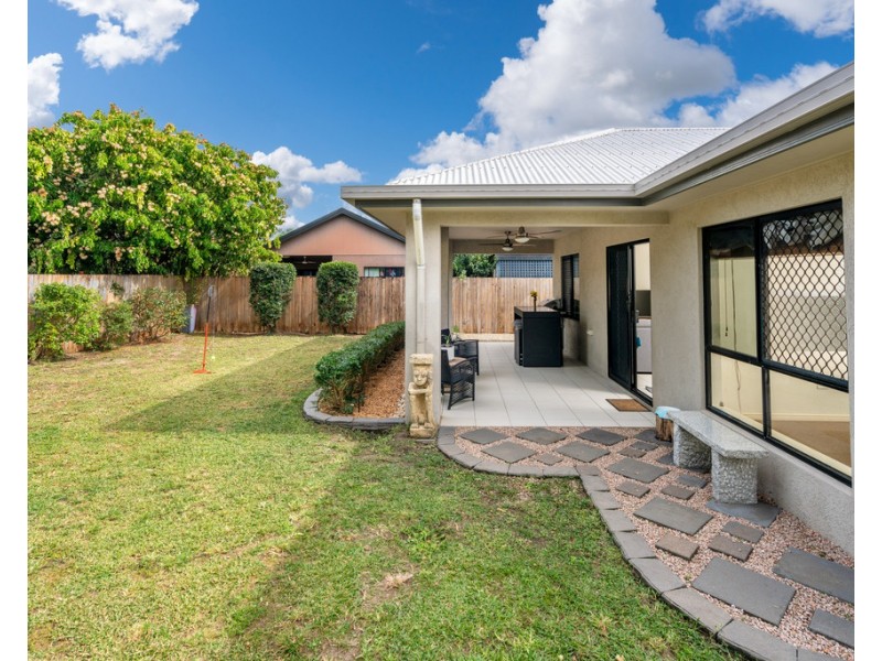 8 Hulbert Street, Trinity Park QLD 4879