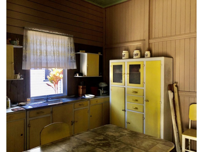 6 George Street, Gordonvale QLD 4865