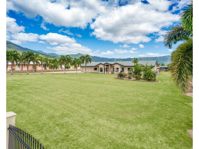 31-33 Carruthers Street, Edmonton QLD 4869