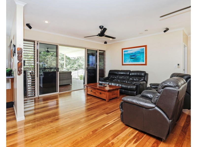 28 Guthrie Close, Bentley Park QLD 4869