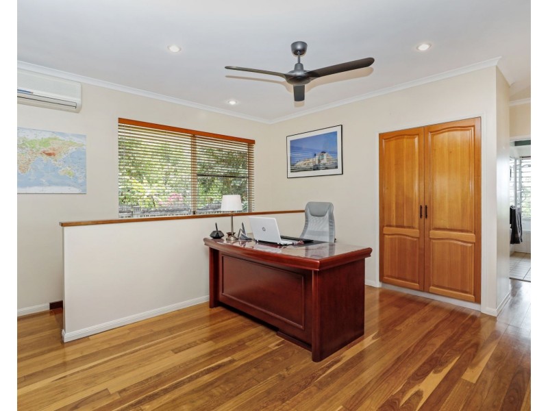 28 Guthrie Close, Bentley Park QLD 4869