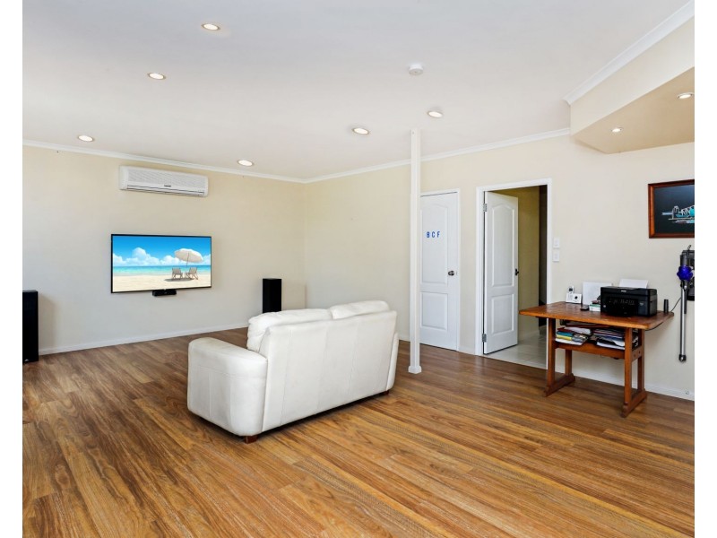 28 Guthrie Close, Bentley Park QLD 4869