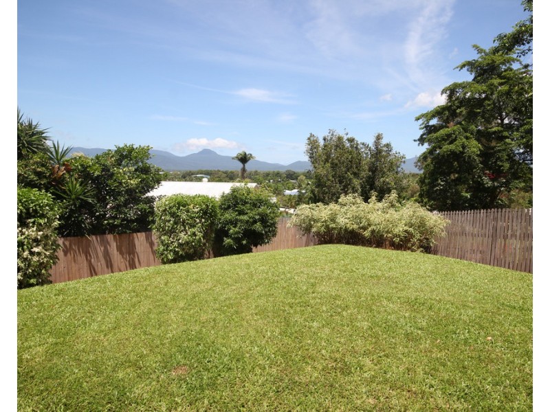 28 Guthrie Close, Bentley Park QLD 4869