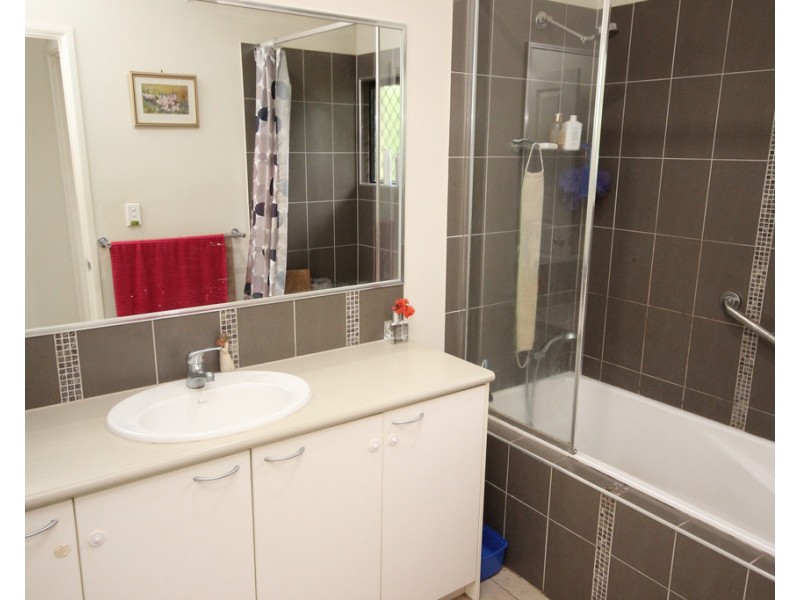 1/3 Australis Close, Edmonton QLD 4869