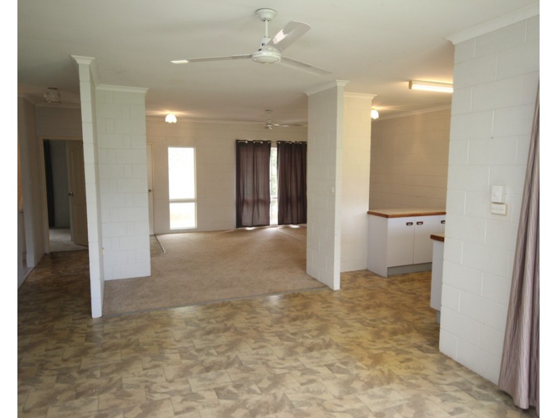 48 Resolution Drive, Bentley Park QLD 4869