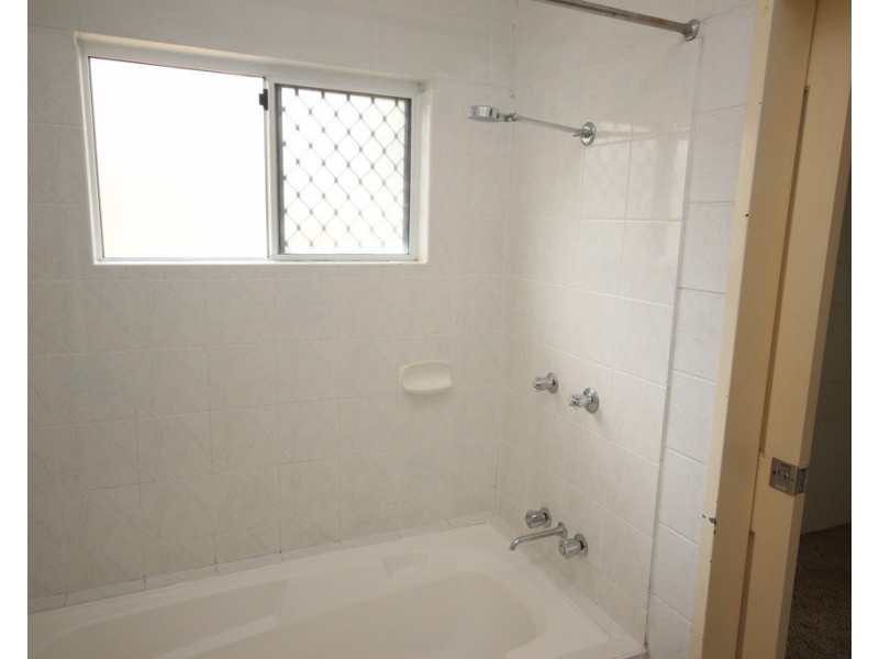 48 Resolution Drive, Bentley Park QLD 4869