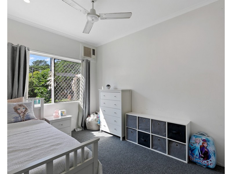 123 Robert Road, Bentley Park QLD 4869