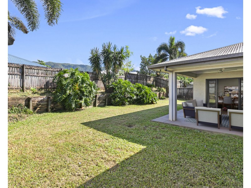 9 Cliffdale Street, Bentley Park QLD 4869
