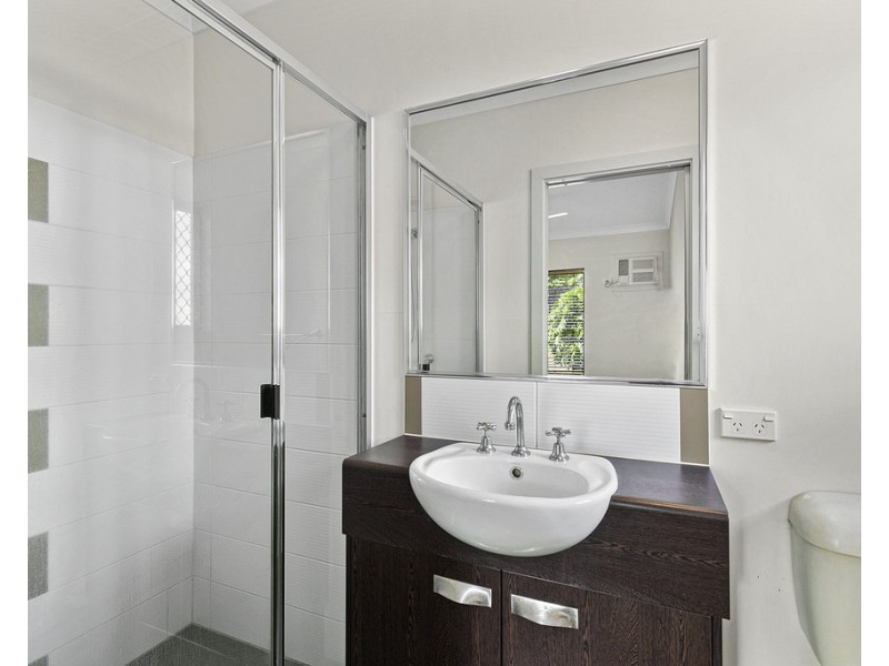 9 Cliffdale Street, Bentley Park QLD 4869