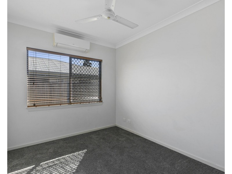 9 Cliffdale Street, Bentley Park QLD 4869