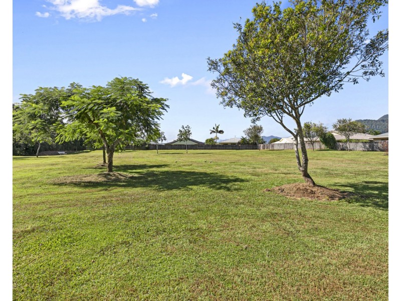 9 Cliffdale Street, Bentley Park QLD 4869