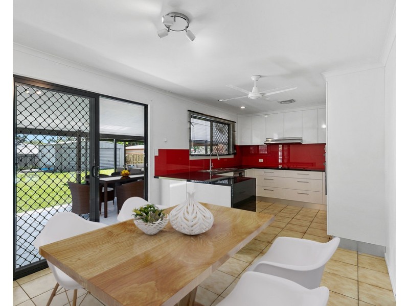 13 Yangoora Street, White Rock QLD 4868