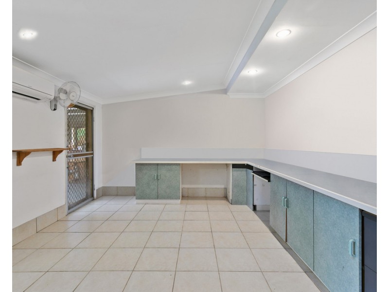 6 Banool Close, White Rock QLD 4868