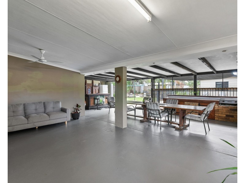 6 Banool Close, White Rock QLD 4868