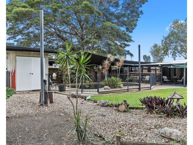 6 Banool Close, White Rock QLD 4868