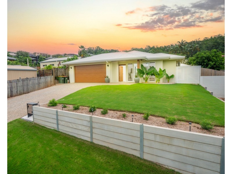 4 Barcoo Close, Bentley Park QLD 4869