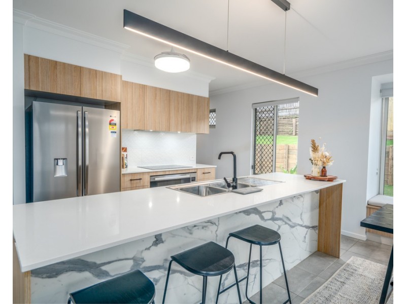 4 Barcoo Close, Bentley Park QLD 4869