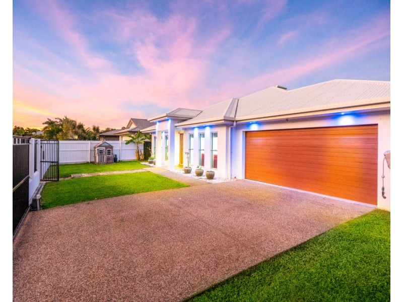 8 Goldberg Close, White Rock QLD 4868