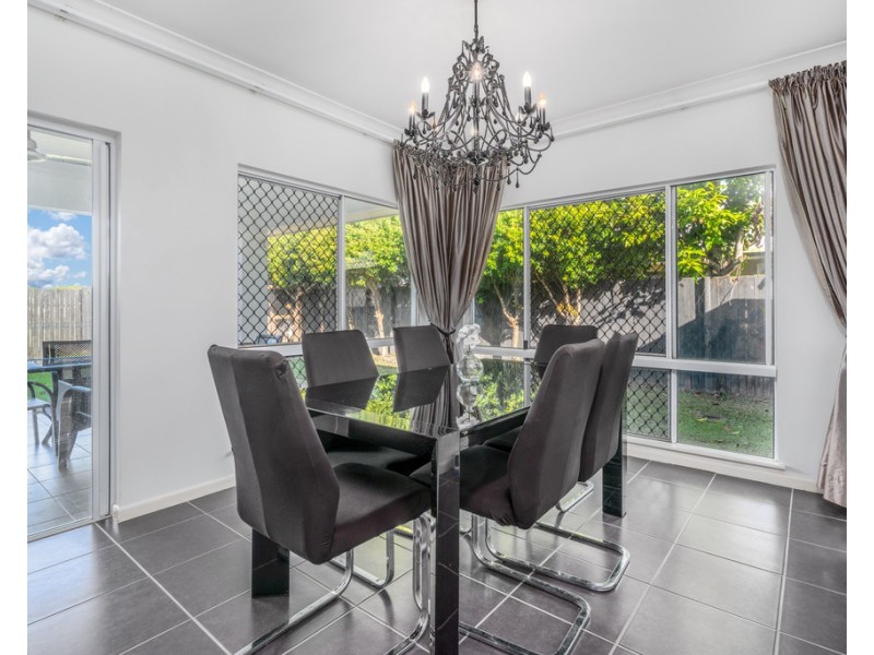 8 Goldberg Close, White Rock QLD 4868