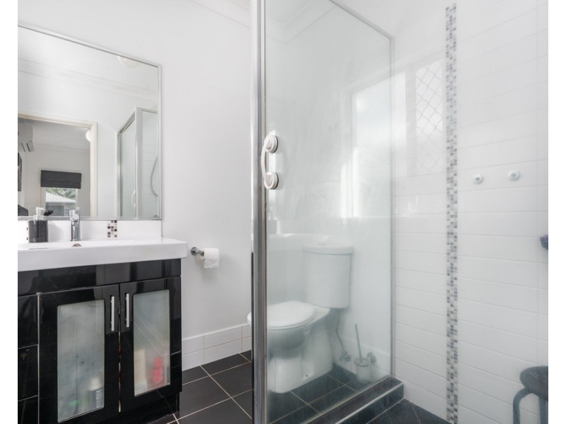 8 Goldberg Close, White Rock QLD 4868