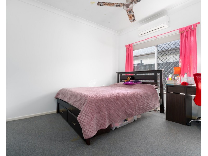 8 Goldberg Close, White Rock QLD 4868