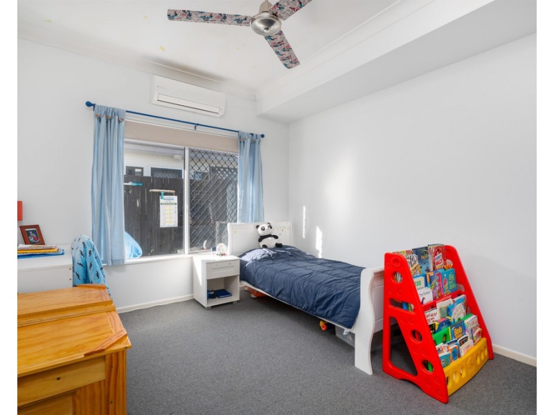 8 Goldberg Close, White Rock QLD 4868