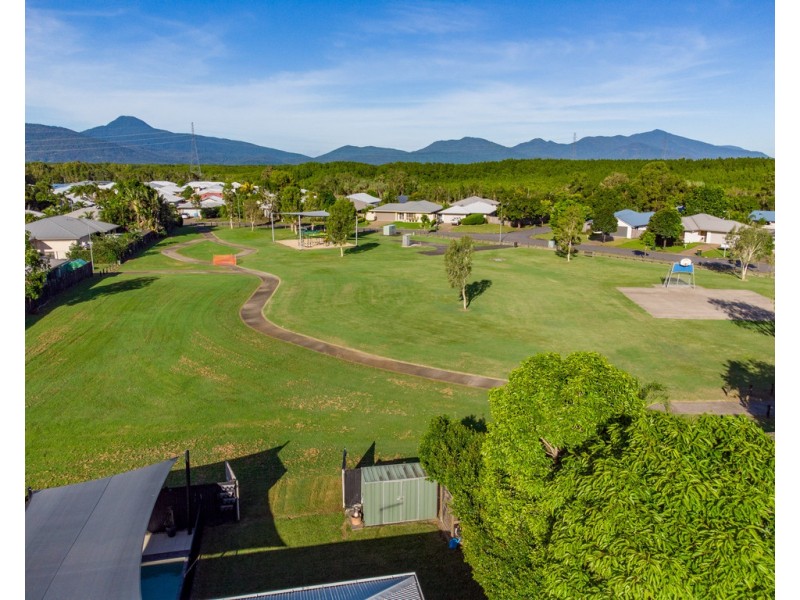 8 Goldberg Close, White Rock QLD 4868