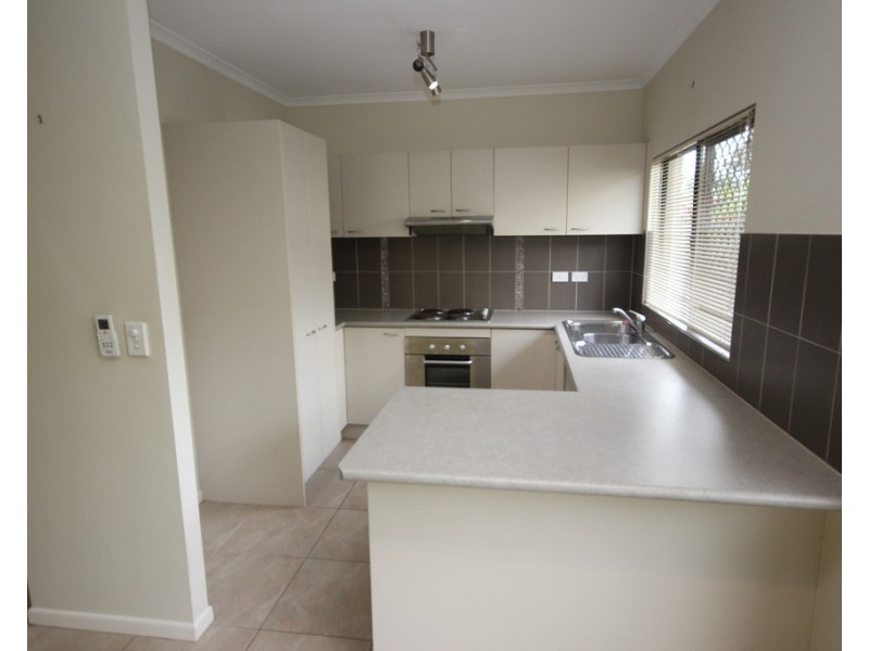 unit 2 3 Australis Close, Edmonton QLD 4869