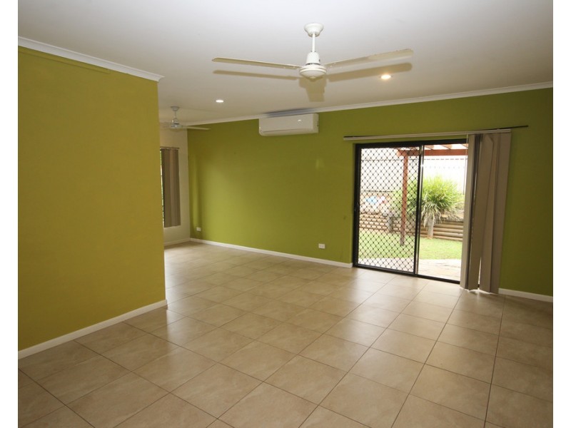 unit 2 3 Australis Close, Edmonton QLD 4869