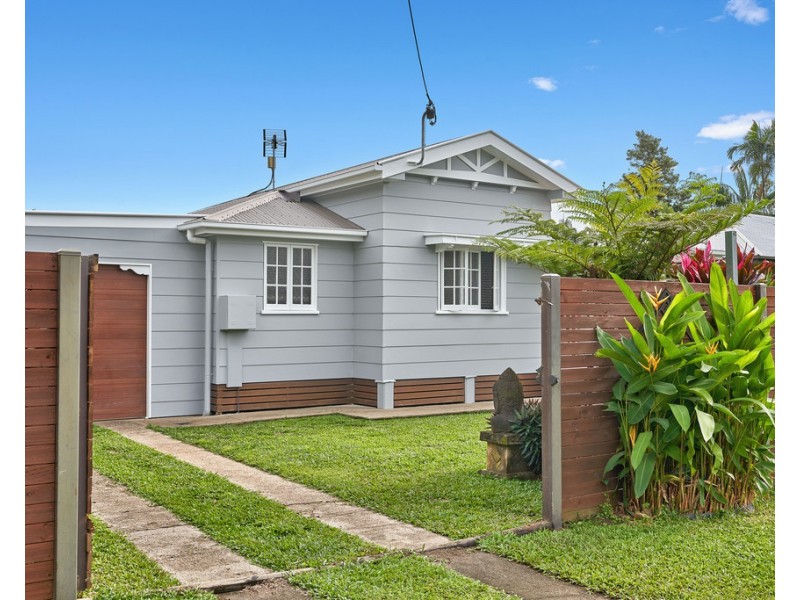 16 Templeton St, Gordonvale QLD 4865