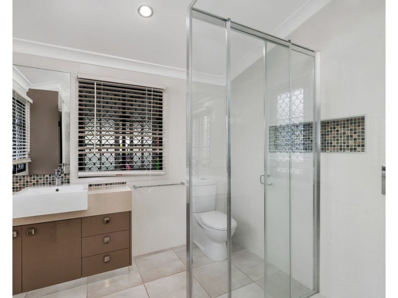 16 Templeton St, Gordonvale QLD 4865